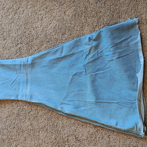 Free People jeans. Size 27R. Large bell bottom. Light wash. - Picture 8 of 8